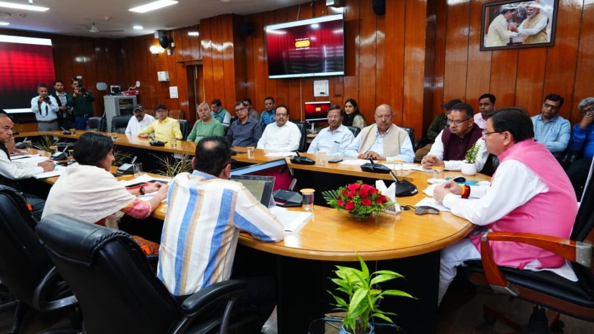 उपभोक्ता हितों को सशक्त बनाते हुए सीएम धामी ने ‘बिल लाओ, इनाम पाओ’ कार्यक्रम से रजत जयंती समारोह का उद्घाटन किया।