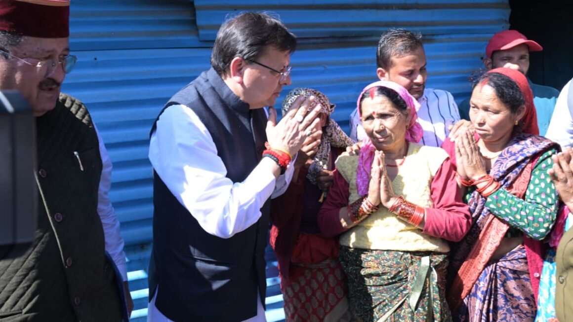 सीएम धामी ने इगास अवसर पर भौंर पहुंचकर पुनर्निर्माण कार्यों का जायजा लिया।