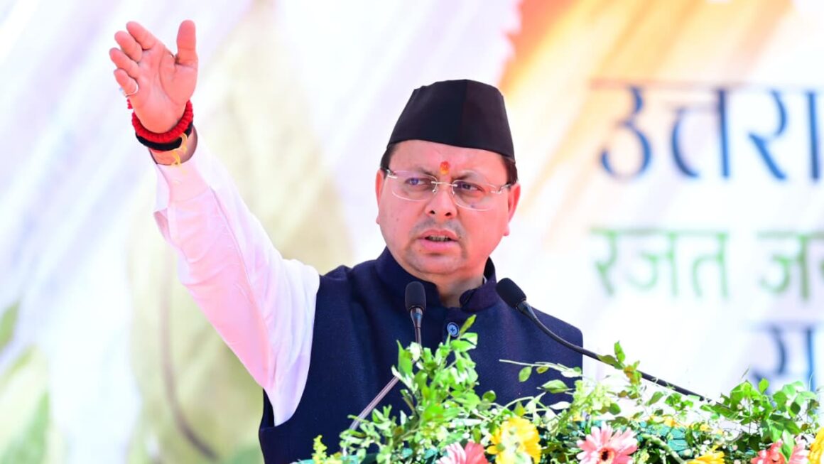 सीएम ने गढ़ी कैंट में संस्कृति और कलाकारों के उत्थान हेतु घोषणाएं कीं।