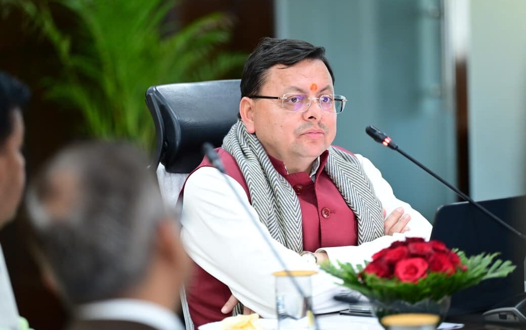 मुख्यमंत्री धामी ने प्रदेशवासियों को गणतंत्र दिवस की शुभकामनाएँ दीं, कहा कि गणतंत्र दिवस हमारे संविधान के निर्माण का महापर्व है।