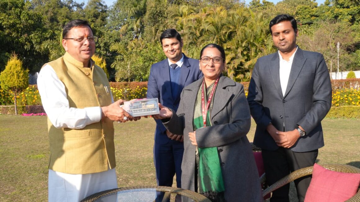 मुख्यमंत्री पुष्कर सिंह धामी के नेतृत्व में उत्तराखंड में रेल अवसंरचना को नई गति, पूर्ण व प्रगतिरत परियोजनाओं की समीक्षा