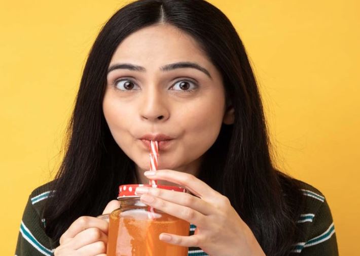 पैक्ड जूस और एनर्जी ड्रिंक बन रहे ‘मीठा जहर’, वैज्ञानिकों ने जारी किया अलर्ट