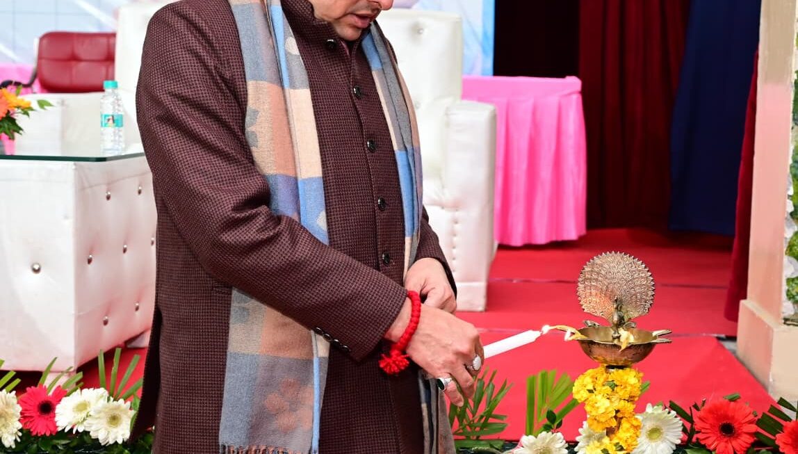 परीक्षा पे चर्चा कार्यक्रम के 9वें संस्करण में शामिल हुए मुख्यमंत्री धामी