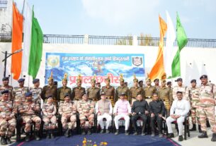 हिमवीरों के संग रंगों का उत्सव: मुख्यमंत्री धामी ने आईटीबीपी जवानों का बढ़ाया मनोबल