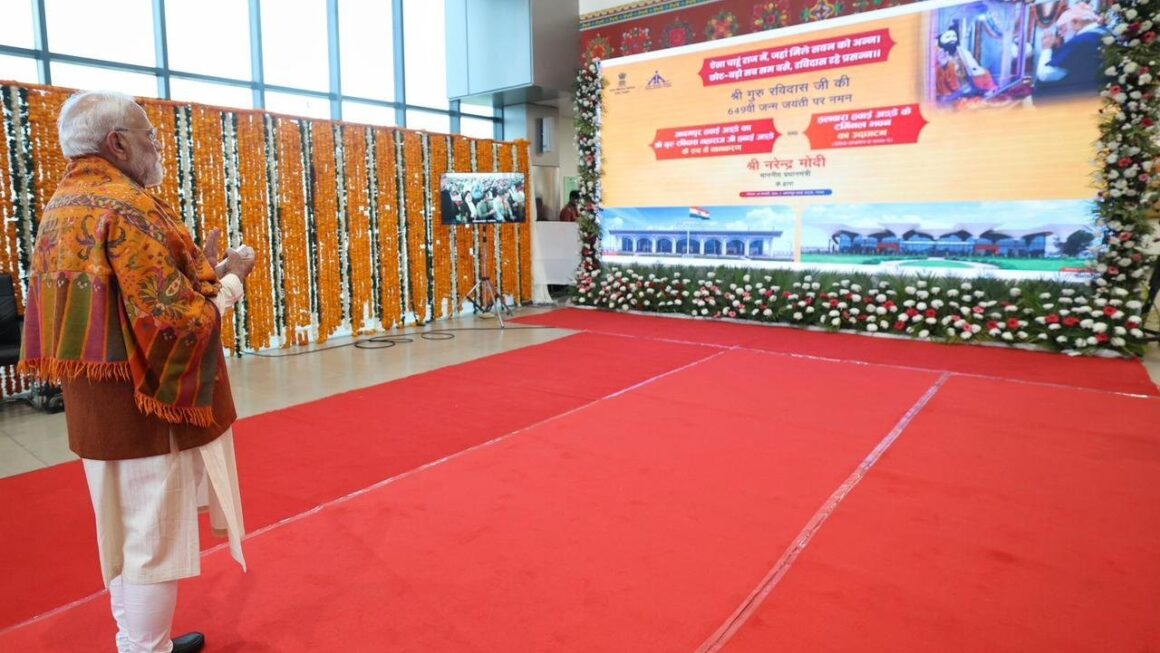 प्रधानमंत्री नरेंद्र मोदी द्वारा आदमपुर हवाई अड्डे को गुरु रविदास महाराज के नाम समर्पित करना सामाजिक समरसता की दिशा में ऐतिहासिक कदम: मुख्यमंत्री पुष्कर सिंह धामी