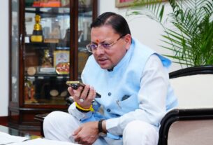 सीएम धामी ने बोर्ड परीक्षा में उत्कृष्ट प्रदर्शन करने वाले विद्यार्थियों से फोन पर बात कर बधाई दी।