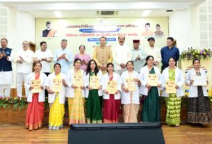 मुख्यमंत्री पुष्कर सिंह धामी ने 307 नव नियुक्त अभ्यर्थियों को सौंपे नियुक्ति पत्र