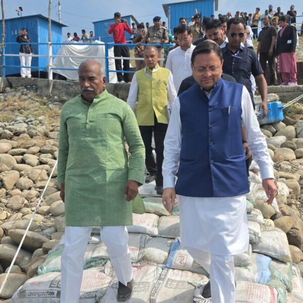 मुख्यमंत्री पुष्कर सिंह धामी ने गदरपुर में अंतर्राष्ट्रीय क्याकिंग एवं कैनोइंग प्रतियोगिता की तैयारियों का लिया जायजा