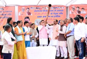 मुख्यमंत्री पुष्कर सिंह धामी ने दन्या में जनसभा को किया संबोधित, क्षेत्र के विकास की कई महत्वपूर्ण घोषणाएं