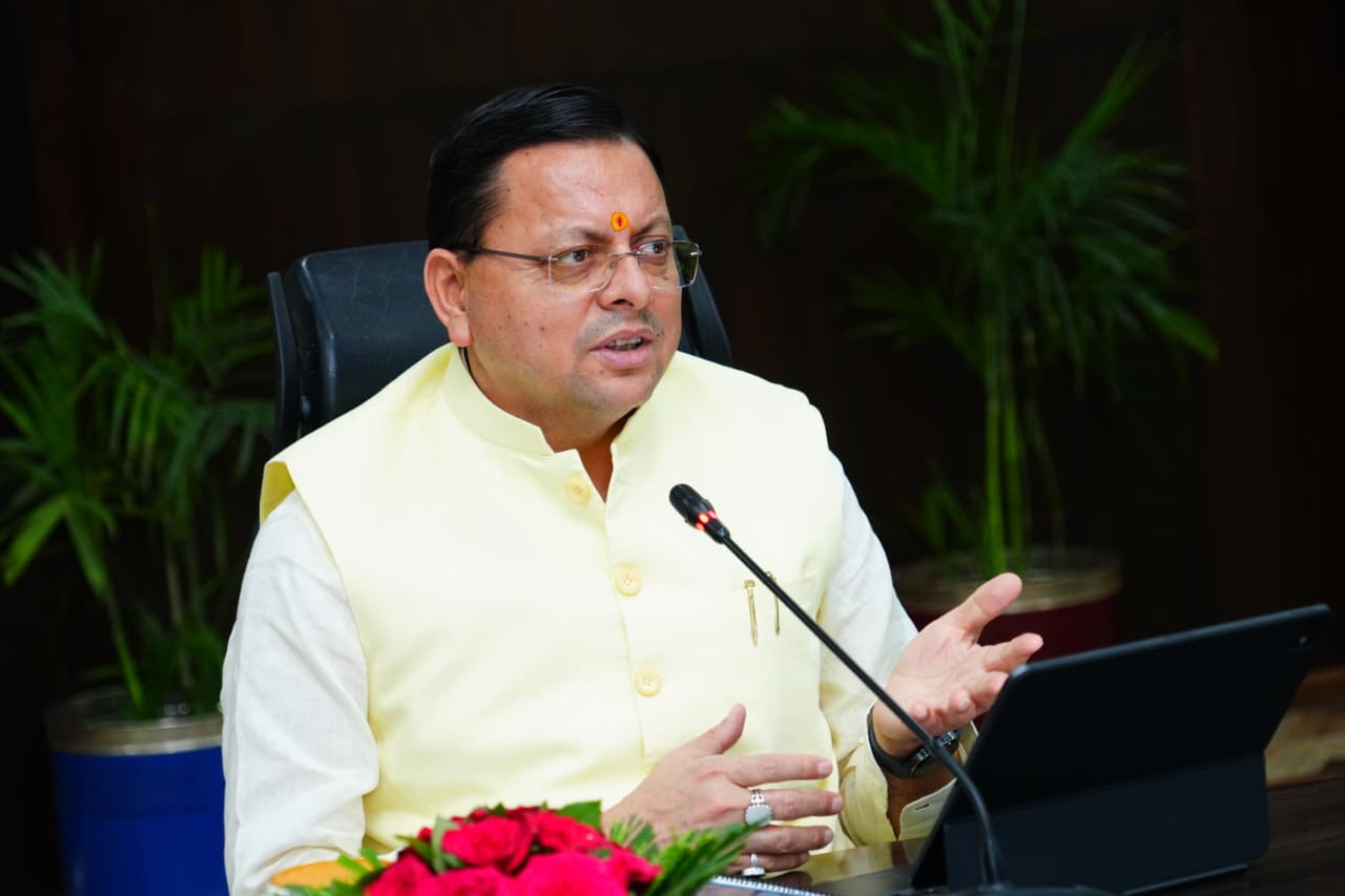 सीएम धामी के सख्त निर्देश: CM हेल्पलाइन-1905 की हर शिकायत का समयबद्ध निस्तारण करें अधिकारी