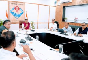 मुख्य सचिव आनंद बर्द्धन सख्त: 3 दिन में उपनल कर्मियों से करें अनुबंध, प्रमोशन और ACR प्रक्रिया भी समय पर पूरी करें