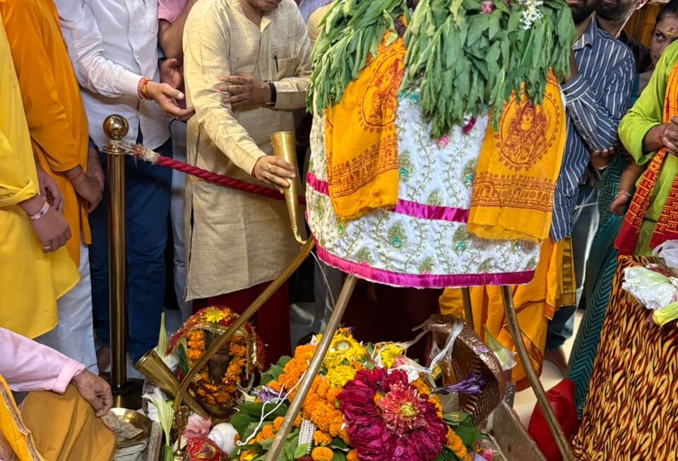 मुख्यमंत्री धामी के मुख्यसेवक के रूप में 5 वर्ष पूर्ण होने पर उत्तरकाशी में विशेष पूजा-अर्चना