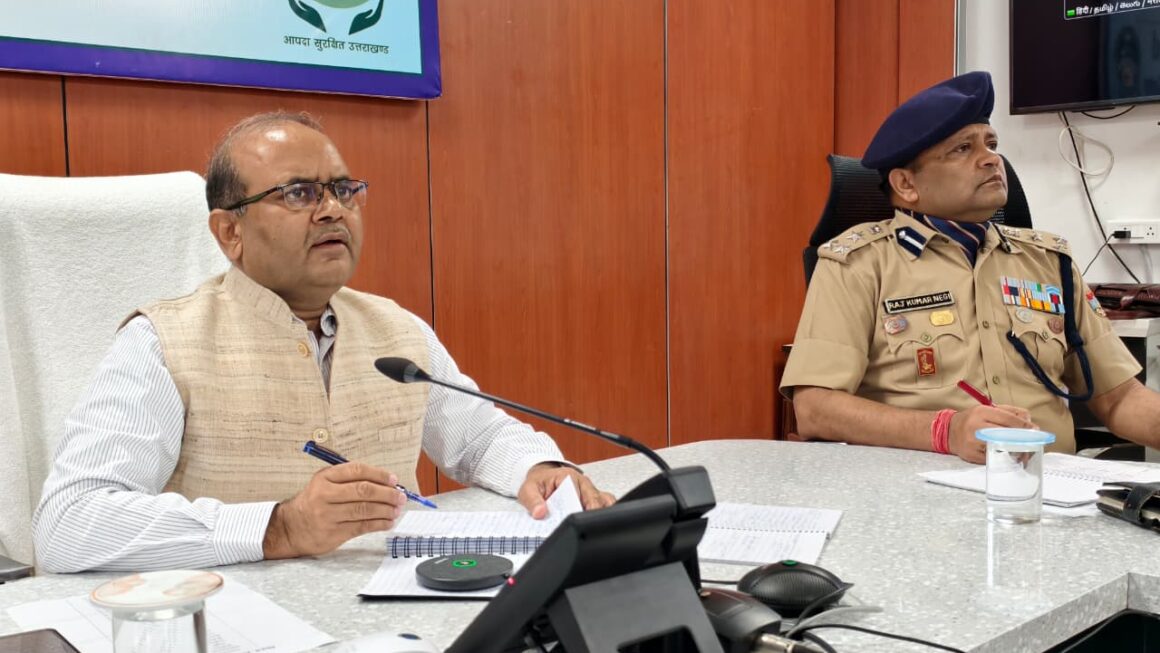 उत्तराखंड में भारी बारिश का अलर्ट: सीएम धामी ने सभी विभागों को 24×7 अलर्ट मोड पर रहने के दिए निर्देश