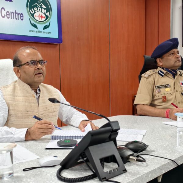 उत्तराखंड में भारी बारिश का अलर्ट: सीएम धामी ने सभी विभागों को 24×7 अलर्ट मोड पर रहने के दिए निर्देश