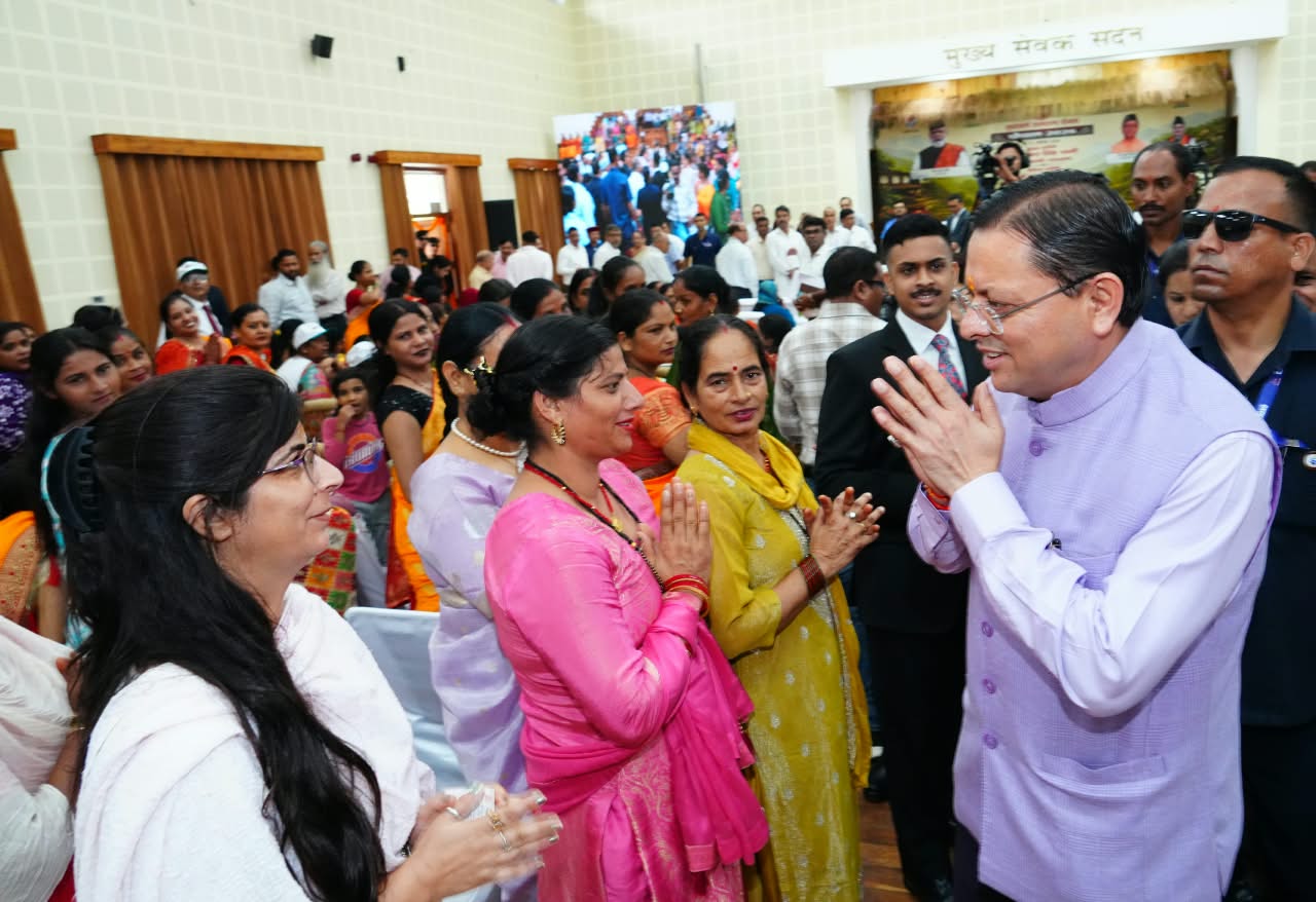 मुख्यमंत्री धामी बोले सरकार महिला, युवा और ग्रामीण उद्यमियों को आत्मनिर्भर बनाने के लिए समर्पित
