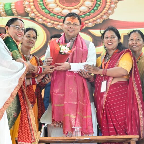 मुख्यमंत्री धामी की महिलाओं को बड़ी सौगात, 60 साल की उम्र से रोडवेज बसों में मिलेगा मुफ्त सफर
