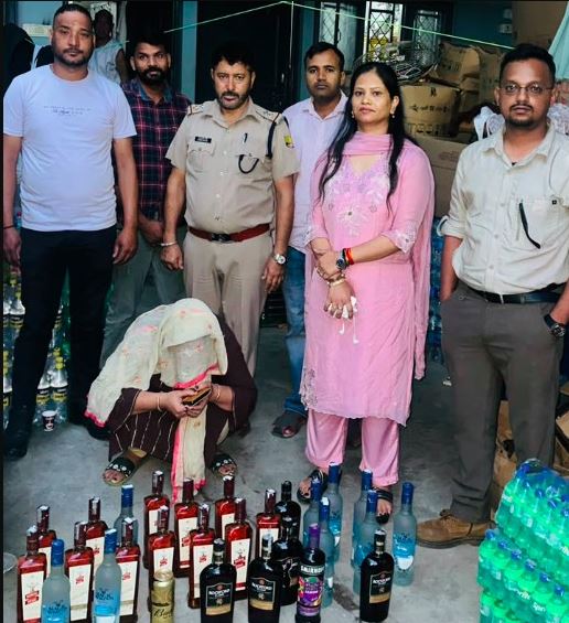 प्रेमनगर क्षेत्र में आबकारी विभाग की छापेमारी, 19 पेटी शराब बरामद