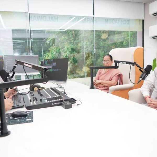 मुख्यमंत्री धामी ने किया ओहो रेडियो 89.2 एफएम का शुभारंभ