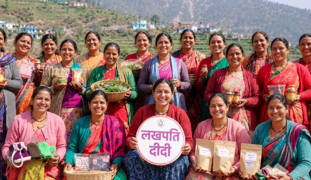 उत्तराखण्ड में लखपति दीदी का आंकड़ा 3 लाख पार, महिला सशक्तिकरण की दिशा में देवभूमि ने रचा नया इतिहास, धामी सरकार के भगीरथ प्रयासों से मिली सफलता