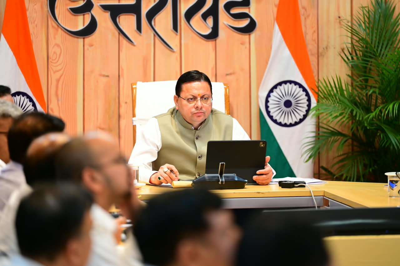 मुख्यमंत्री धामी का विकास प्राधिकरणों को सख्त निर्देश—लंबित मास्टर प्लान और परियोजनाओं में तेजी लाएं, हर कार्य की तय हो समय-सीमा