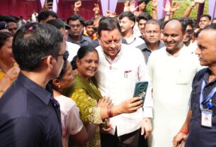 ड्रग फ्री उत्तराखंड से विकसित भारत-2047 तक, बनबसा में सीएम धामी का युवाओं से संवाद