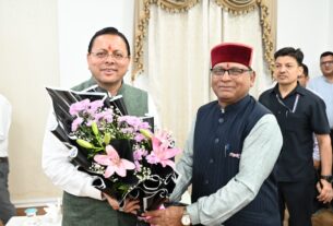 मुख्यमंत्री पुष्कर सिंह धामी के जन्मदिवस पर मुख्यमंत्री आवास में उमड़ा आत्मीयता का माहौल, मंत्रीगण, अधिकारी-कर्मचारी और जनप्रतिनिधियों ने दी शुभकामनाएं