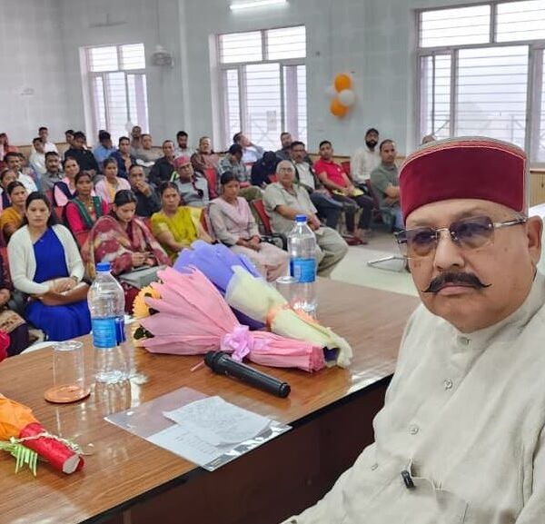 महाराज ने मौके पर ही किया जन समस्याओं का निस्तारण, श्रम विभाग द्वारा आयोजित श्रमिक पंजीकरण एवं नवीनीकरण शिविर में किया प्रतिभाग