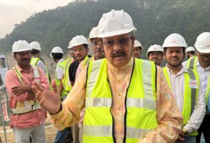 महाराज ने किया निर्माणाधीन जमरानी बांध का निरीक्षण, तय समय-सीमा के अनुसार काम पूरा करने के निर्देश