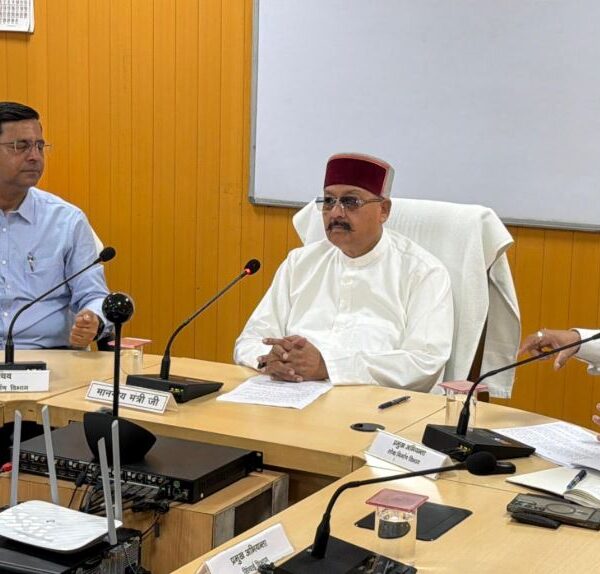 उत्तराखंड में क्षतिग्रस्त सड़कों की मरम्मत के लिए 461.87 करोड़ की जरूरत: सतपाल महाराज