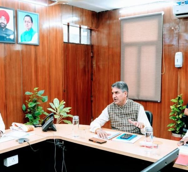 पर्यटन और तीर्थ स्थलों से जुड़ेंगे आदर्श संस्कृत ग्राम, मुख्य सचिव ने दिए अहम निर्देश